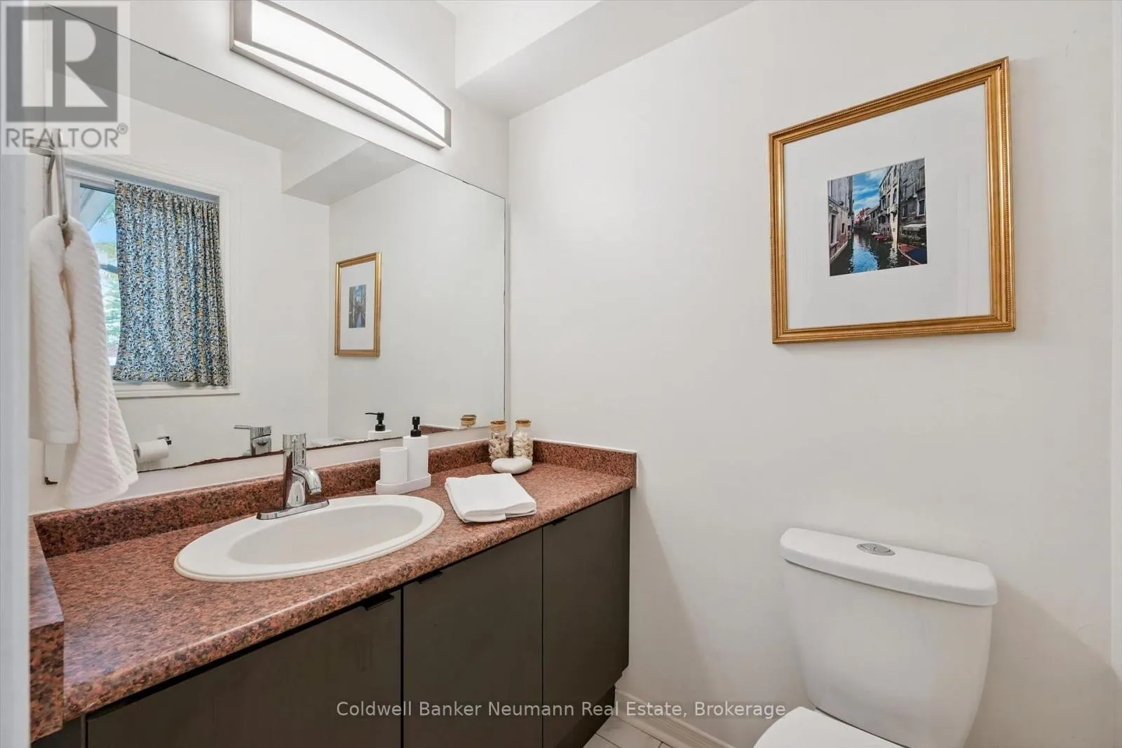 5 - 39 PTARMIGAN DRIVE #5