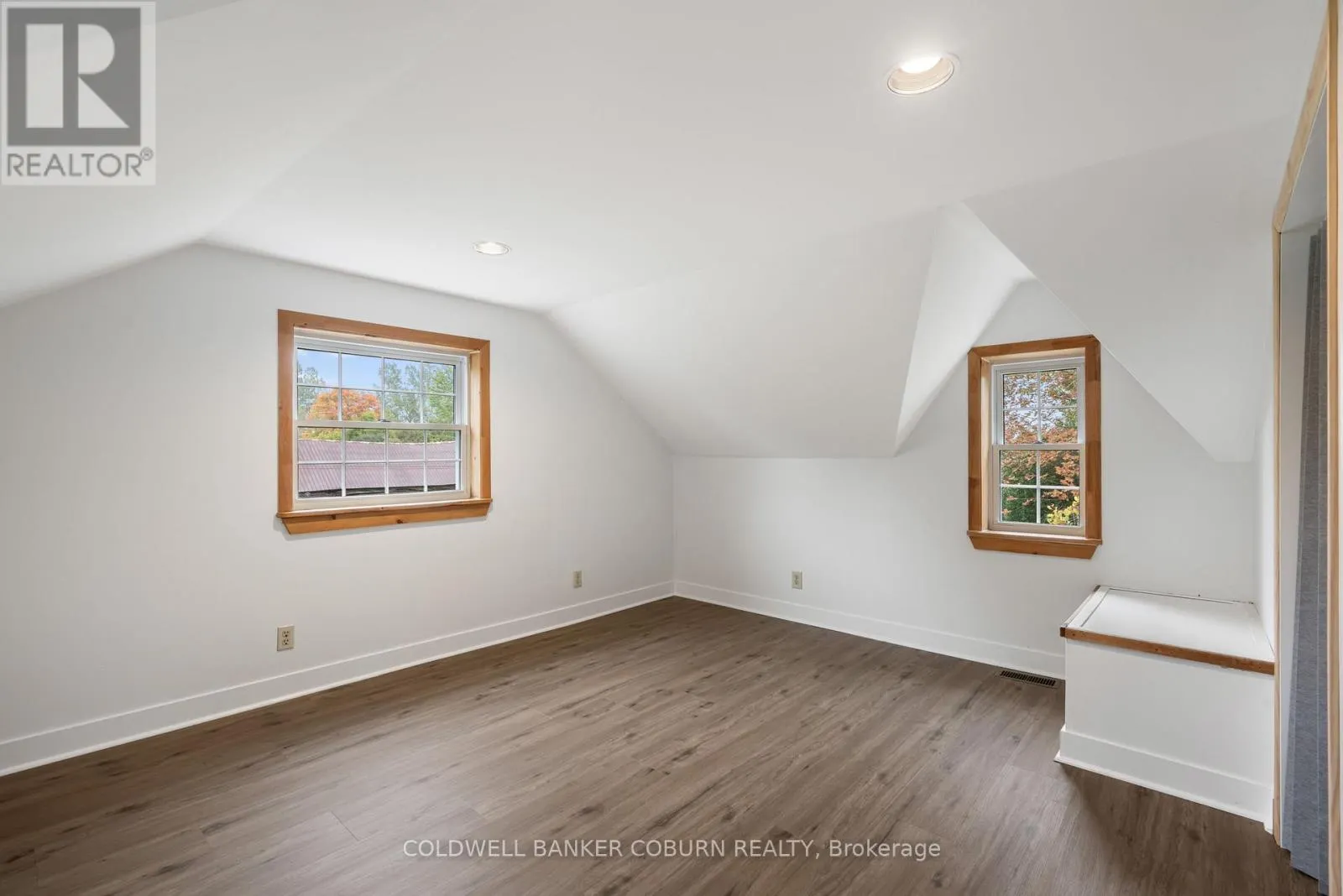 544 CRAIG ROAD