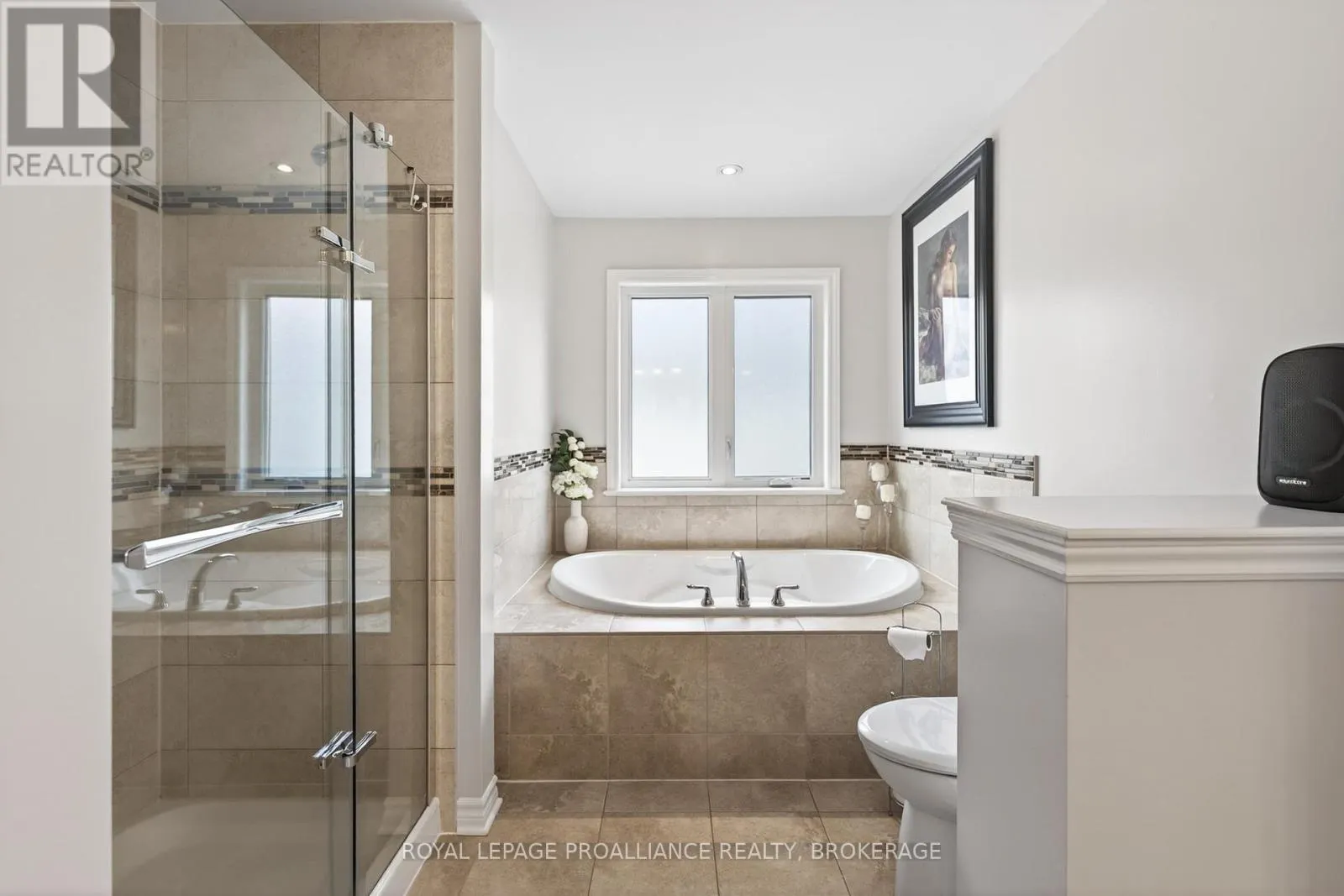 1153 ESCALA CRESCENT
