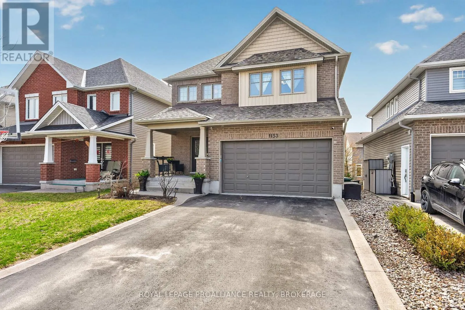 1153 ESCALA CRESCENT