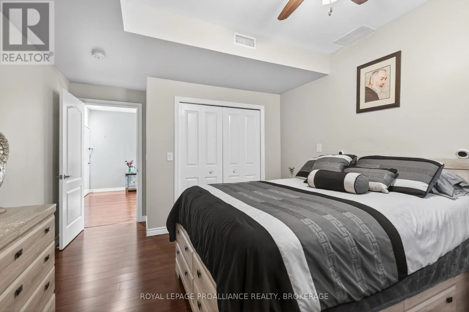 1153 ESCALA CRESCENT