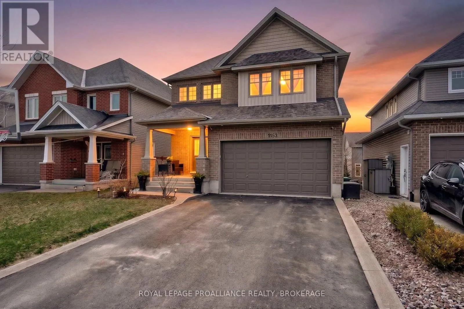 1153 ESCALA CRESCENT