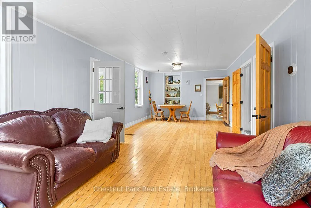 138237 GREY ROAD 112