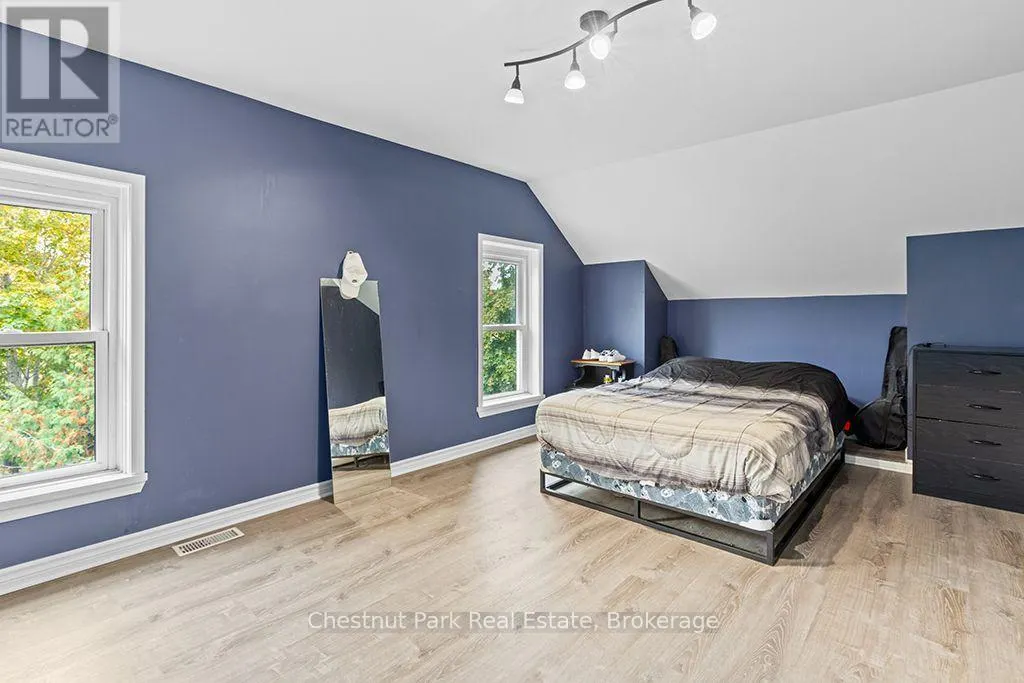 138237 GREY ROAD 112