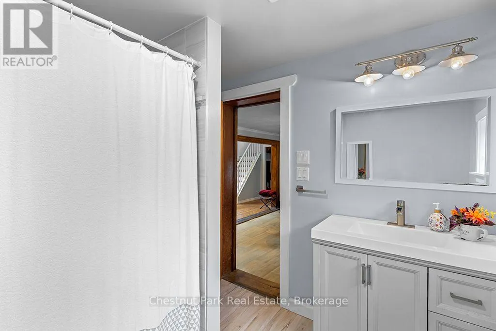 138237 GREY ROAD 112