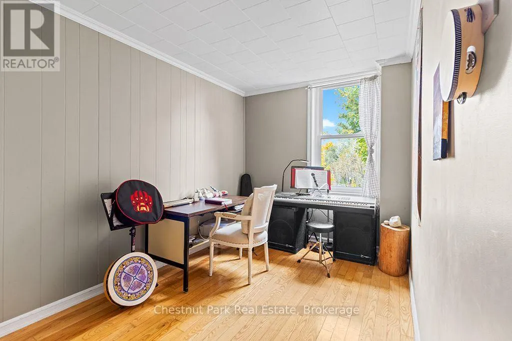 138237 GREY ROAD 112