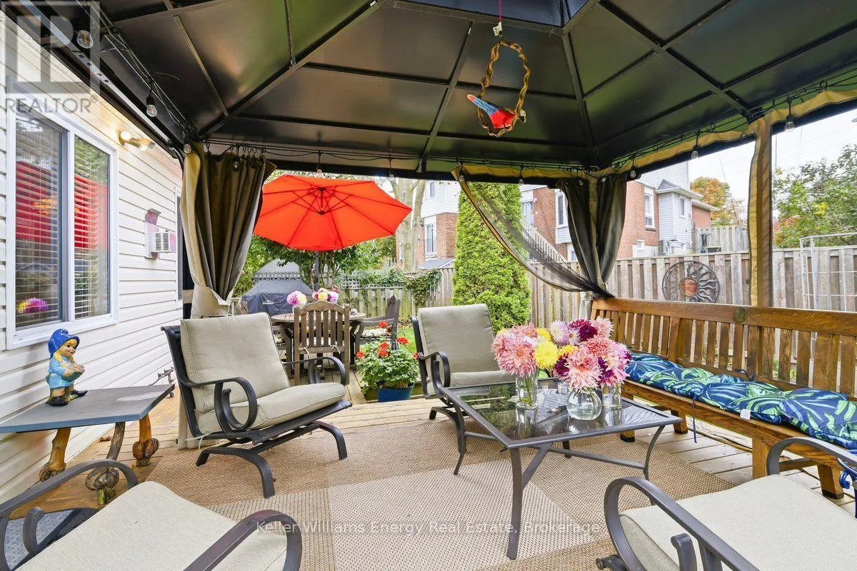 602 CARLISLE STREET