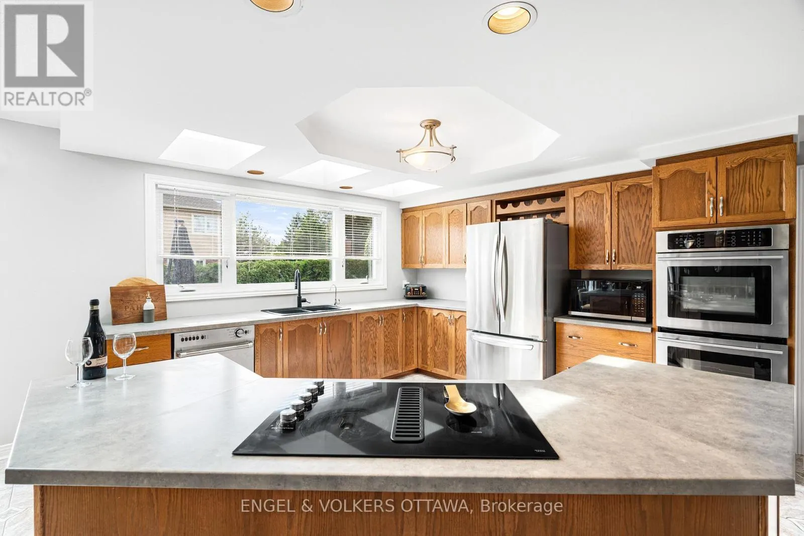 6 HOLLY RIDGE