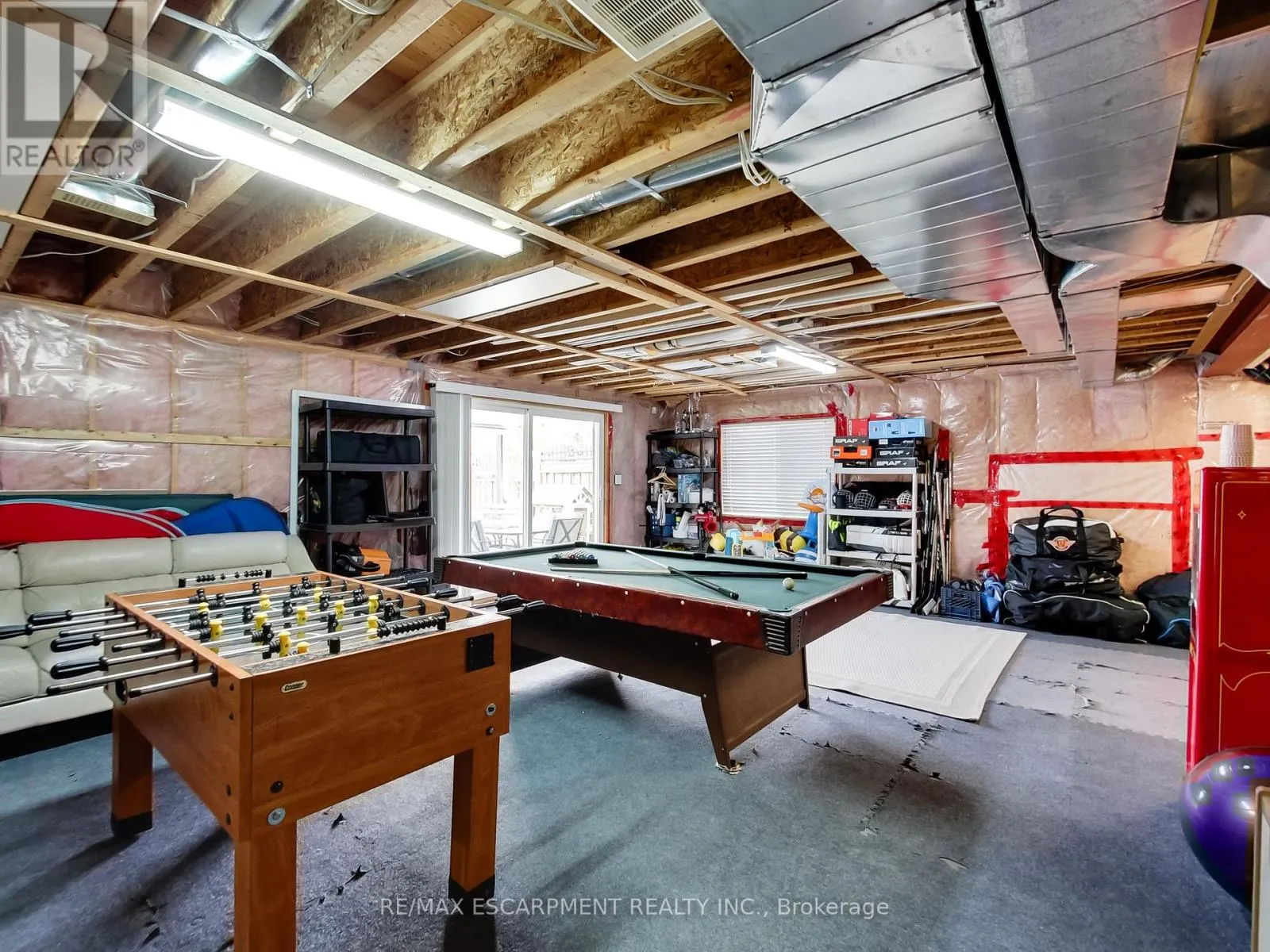 4007 BUSH CRESCENT