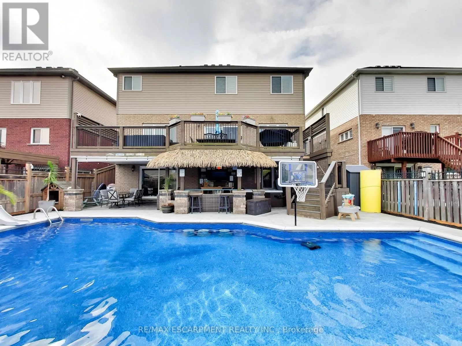 4007 BUSH CRESCENT