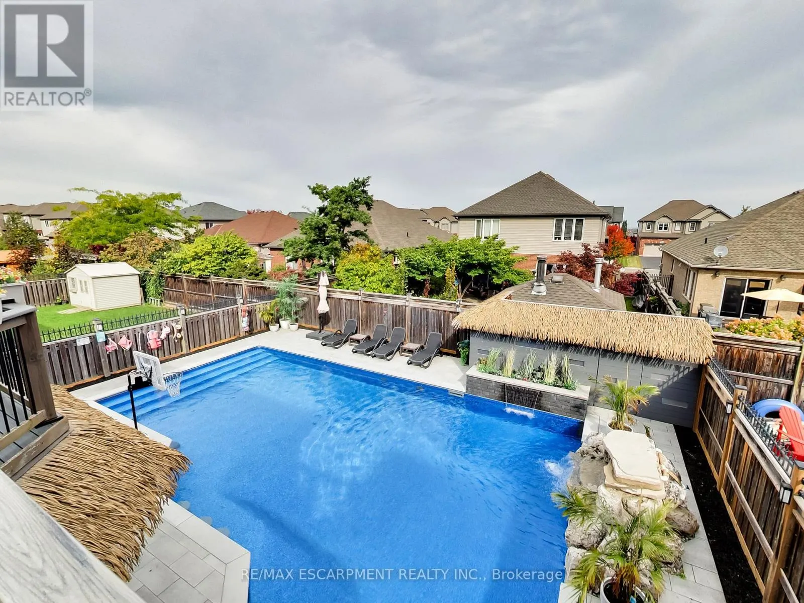 4007 BUSH CRESCENT