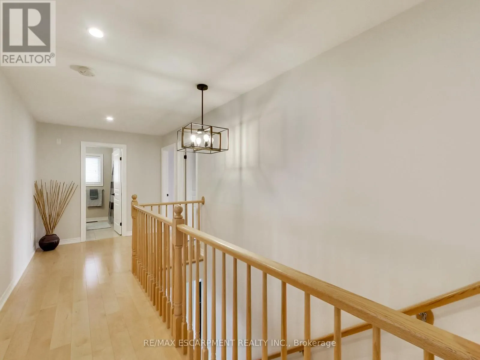 4007 BUSH CRESCENT