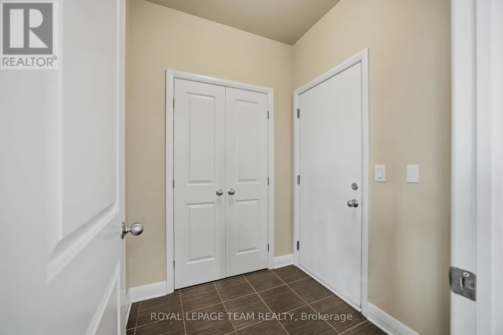 373 HUNTSVILLE DRIVE