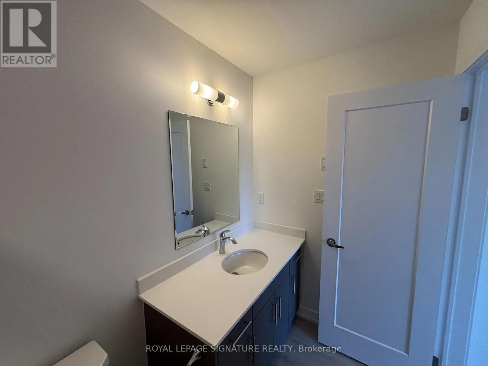 16 - 42 LOWES ROAD W