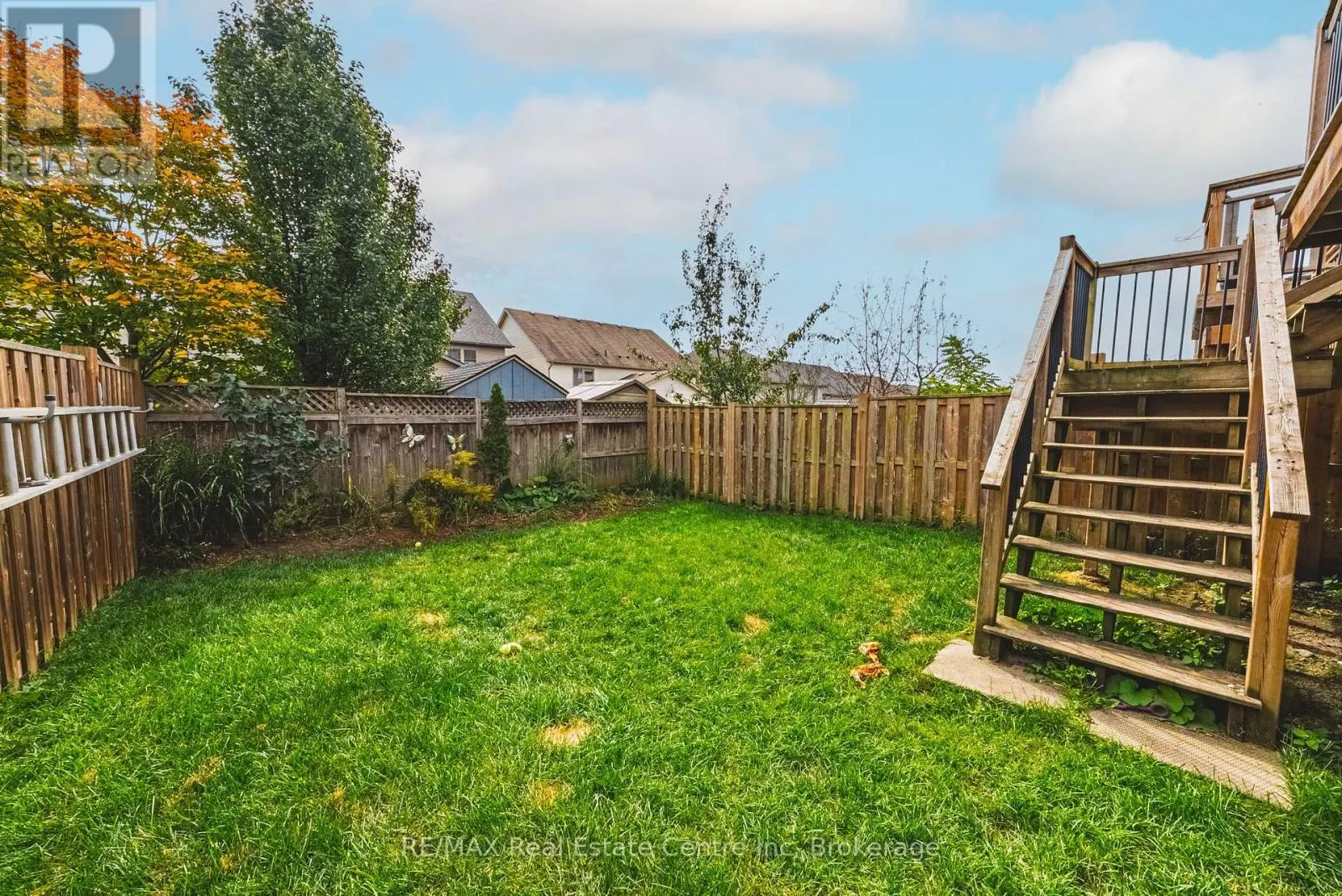 93 COULING CRESCENT