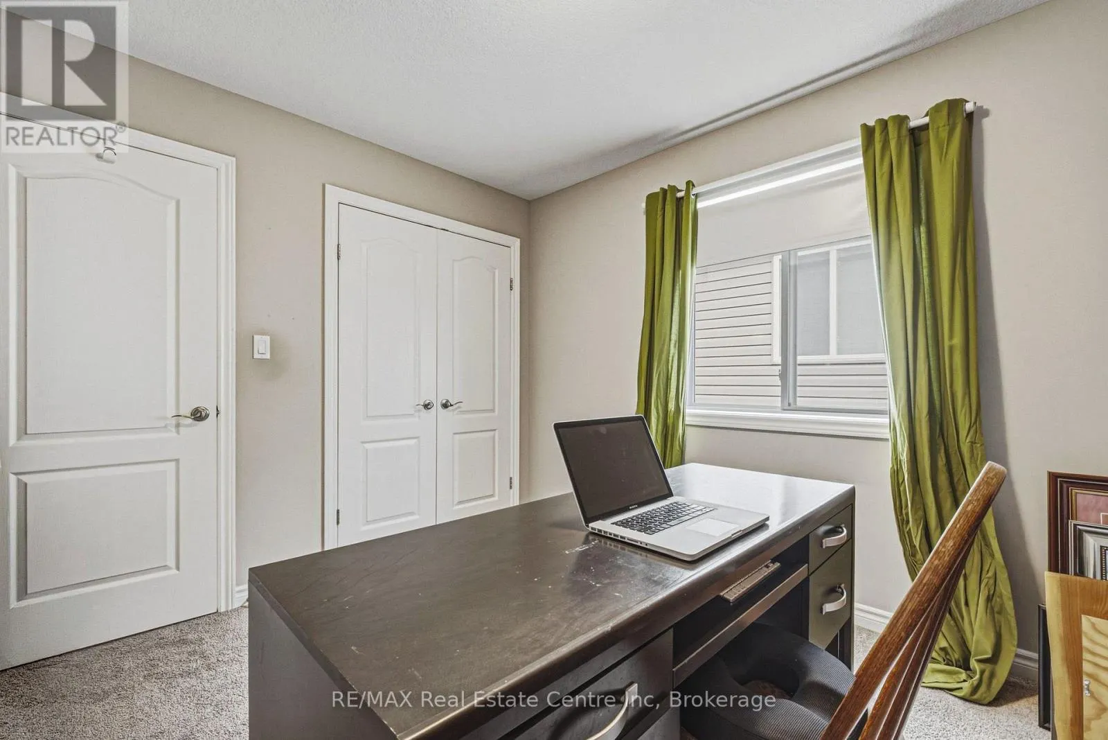 93 COULING CRESCENT