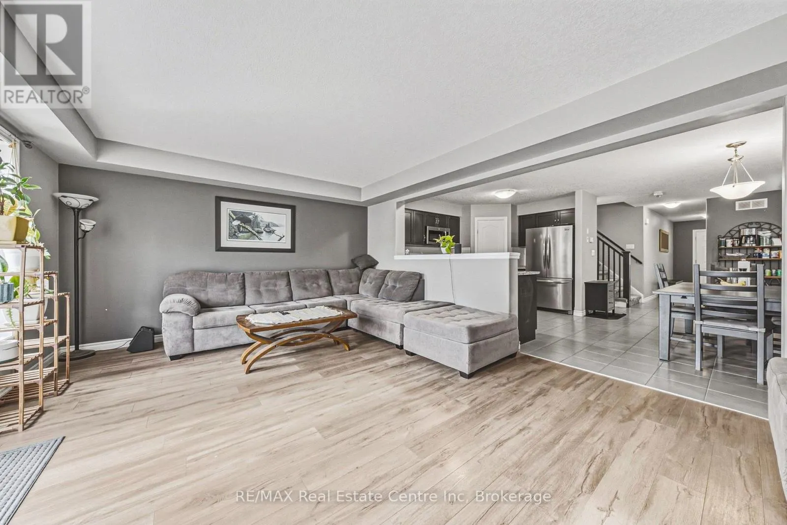 93 COULING CRESCENT