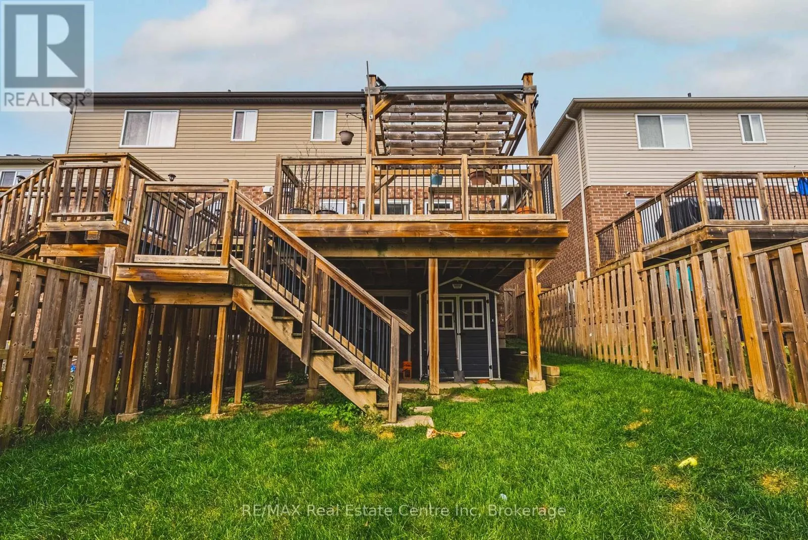 93 COULING CRESCENT