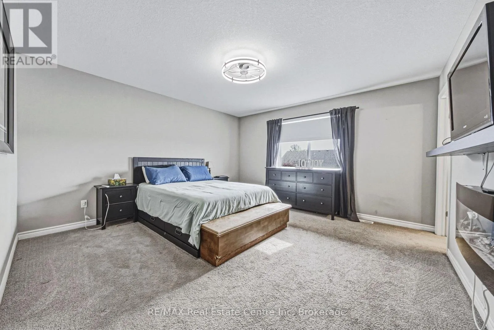 93 COULING CRESCENT