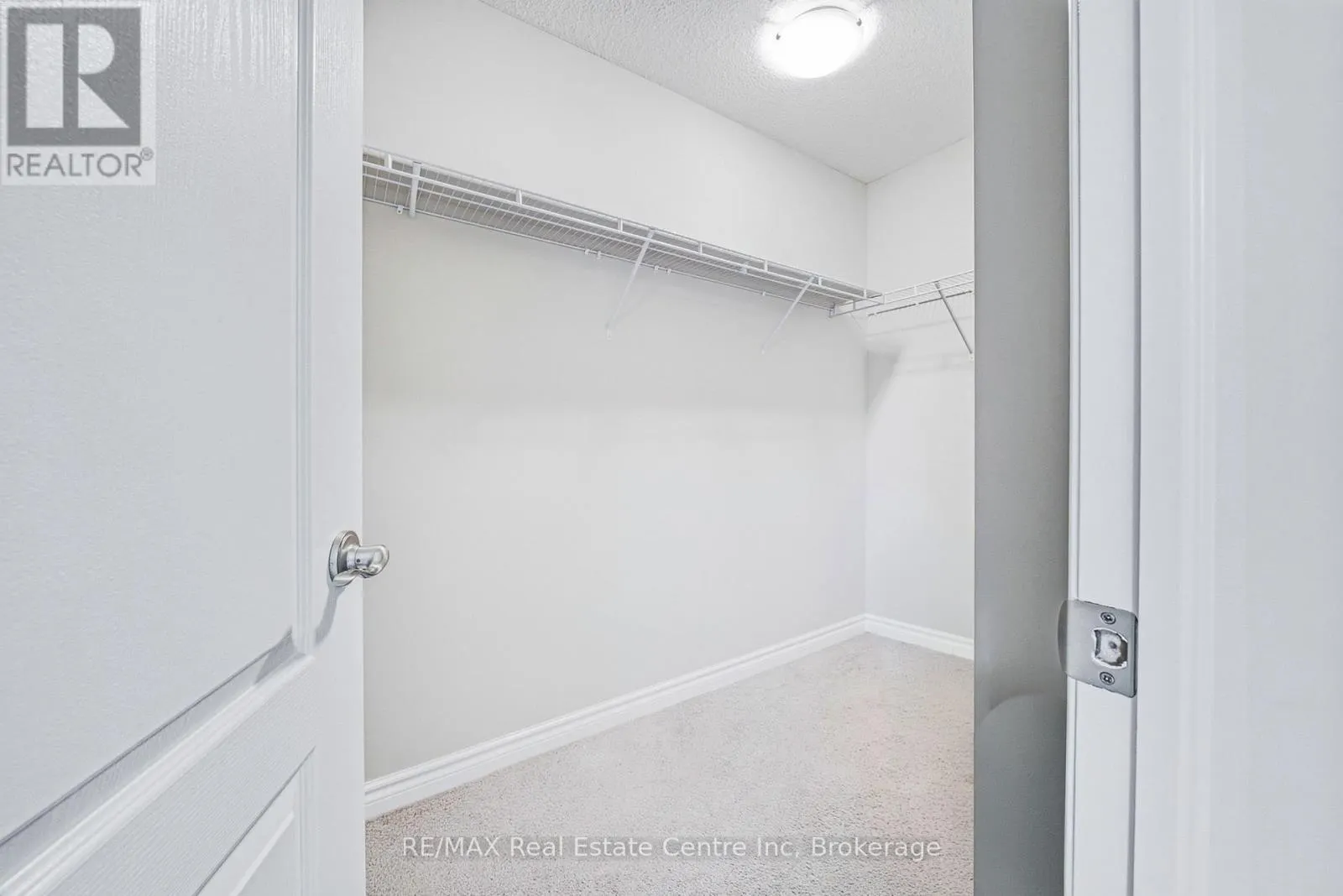 93 COULING CRESCENT