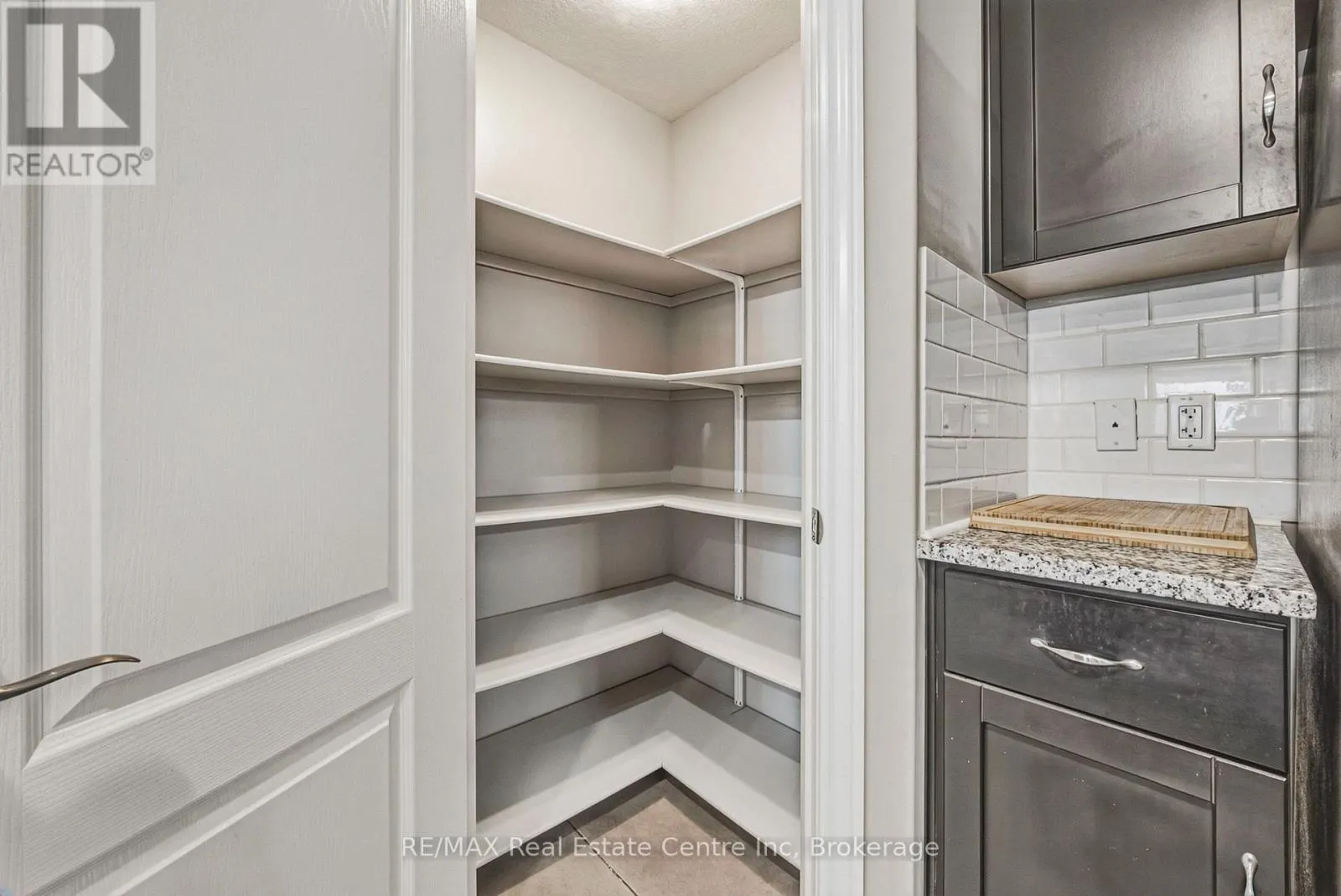 93 COULING CRESCENT