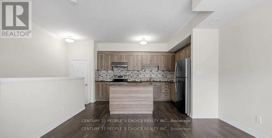 C 43 - 25 ISHERWOOD AVENUE