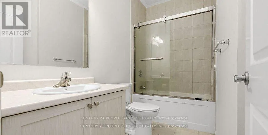 C 43 - 25 ISHERWOOD AVENUE