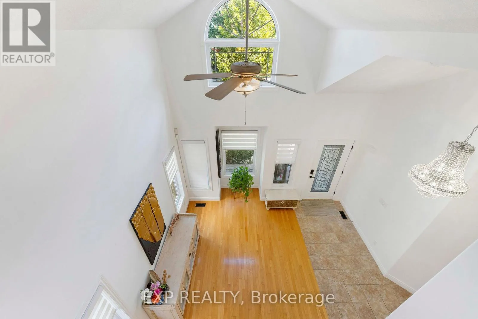 577 WATERTON DRIVE
