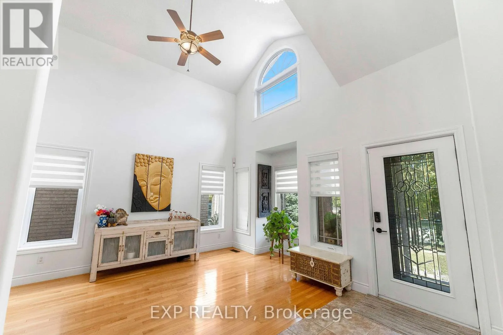 577 WATERTON DRIVE