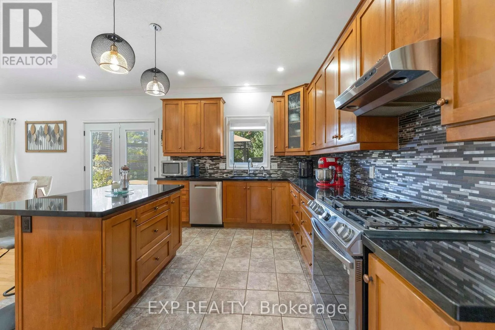 577 WATERTON DRIVE