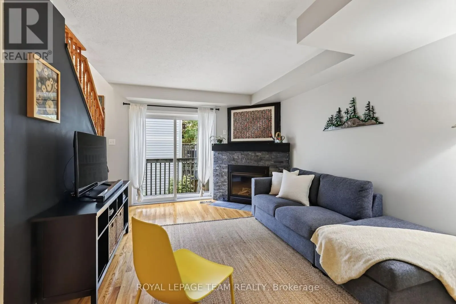 11 - 13 ROBINSON AVENUE