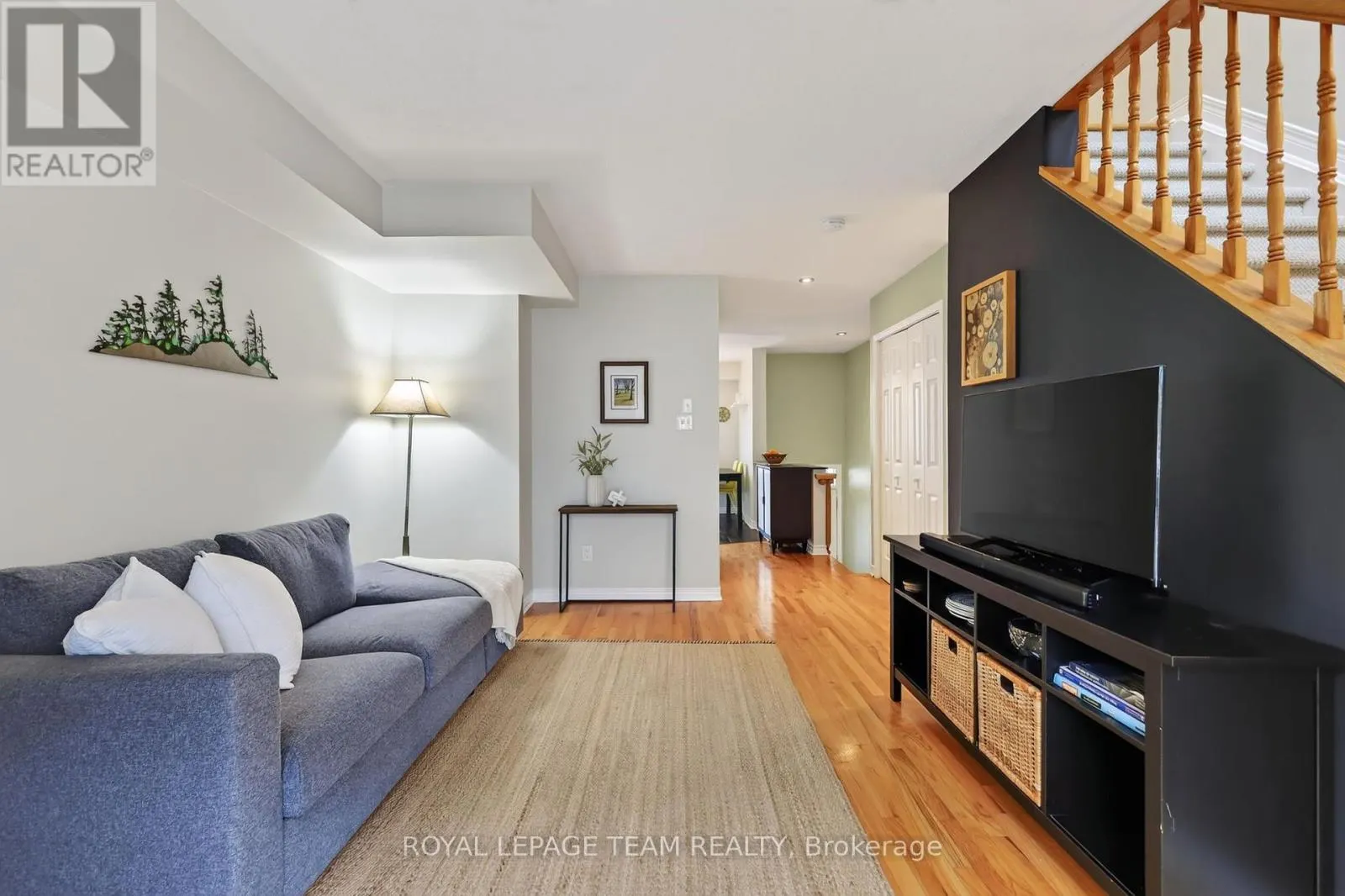 11 - 13 ROBINSON AVENUE