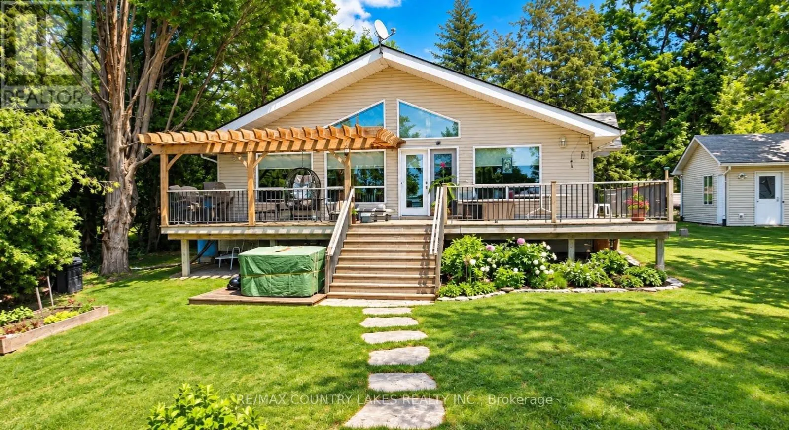 27 HILLCREST AVENUE