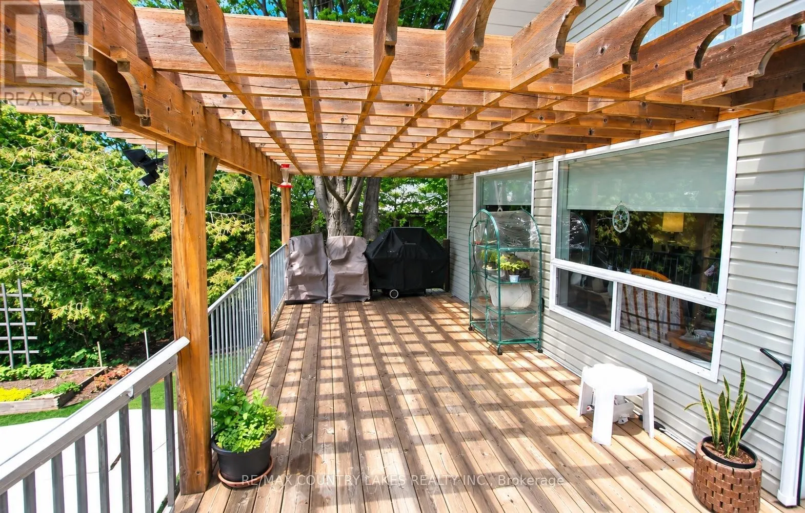 27 HILLCREST AVENUE