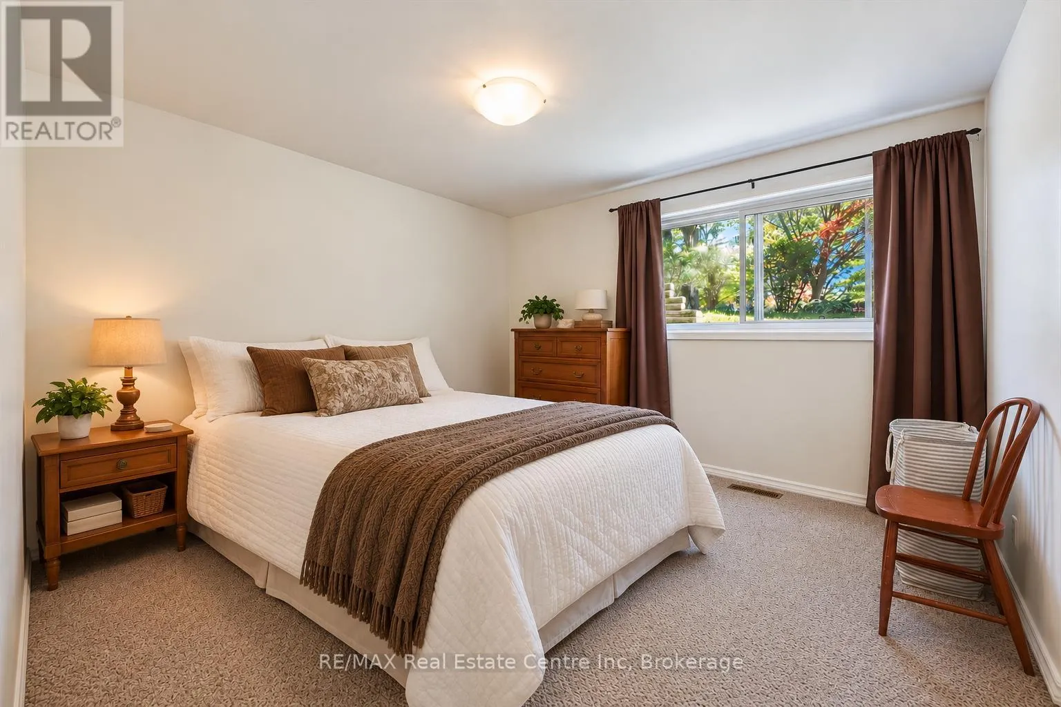 38 CALLANDER DRIVE