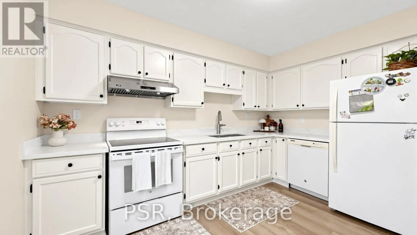 1528 WILDLARK DRIVE