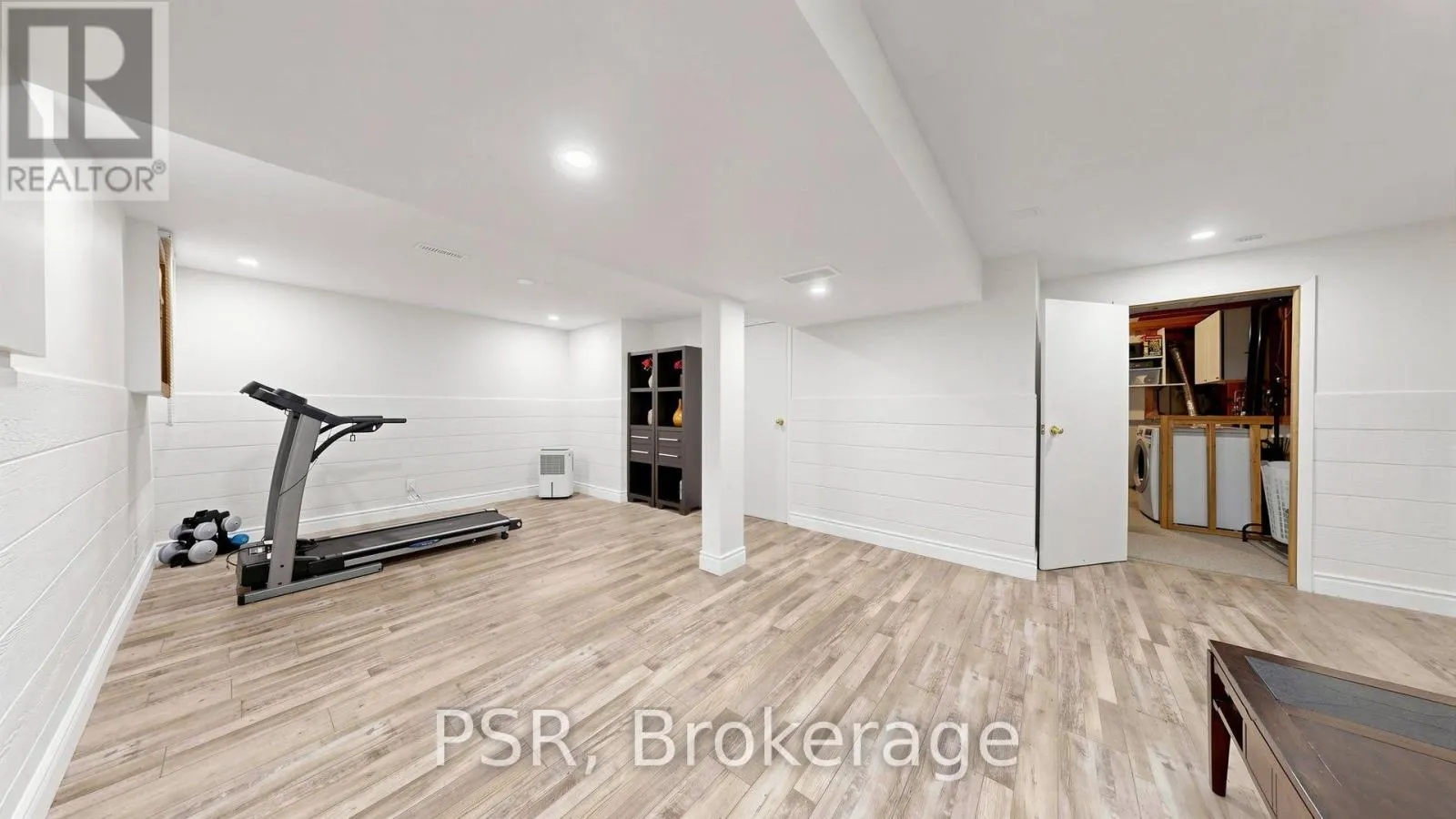 1528 WILDLARK DRIVE