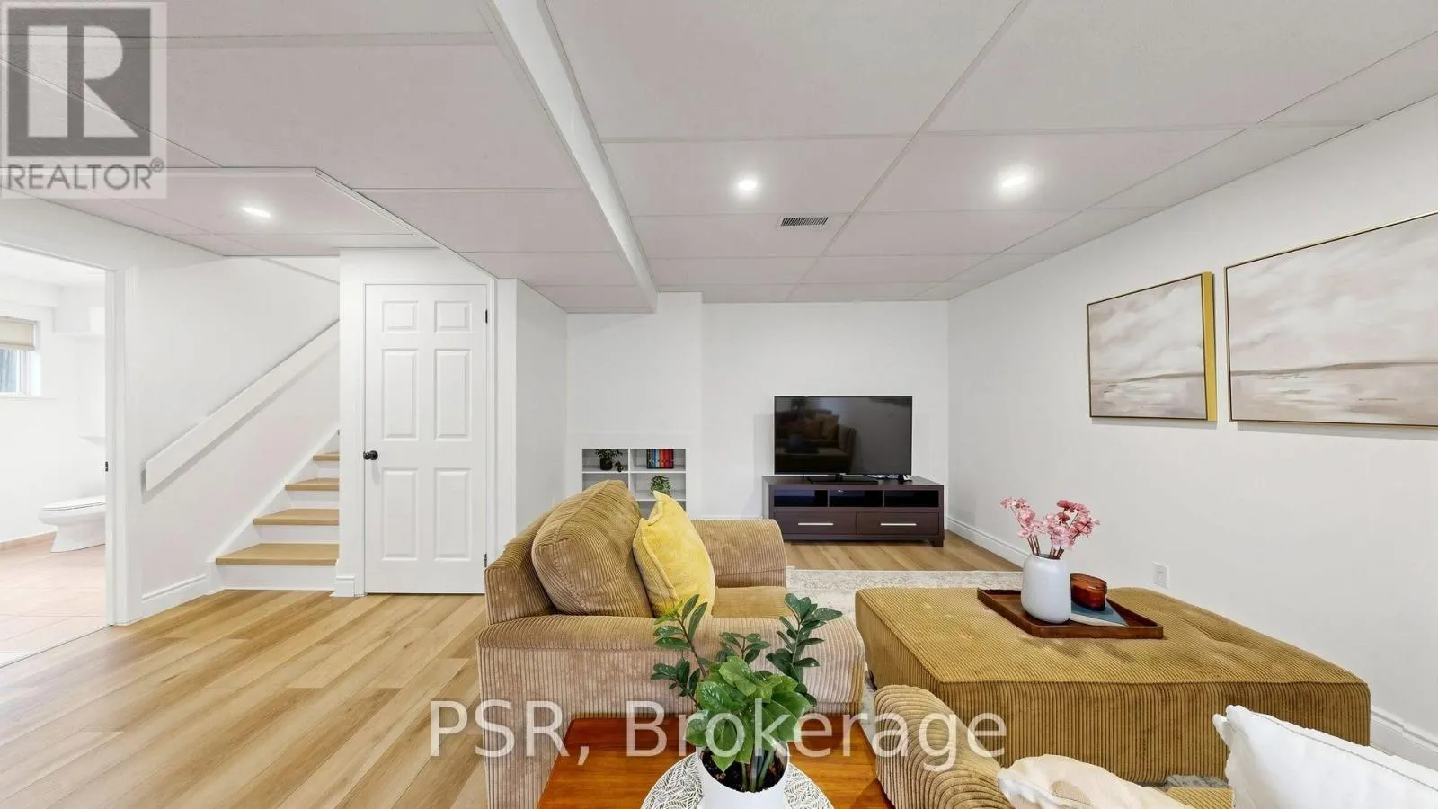 1528 WILDLARK DRIVE