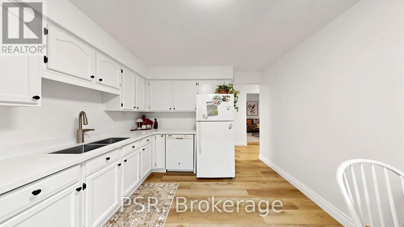 1528 WILDLARK DRIVE