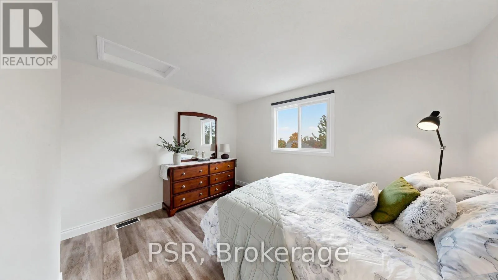 1528 WILDLARK DRIVE