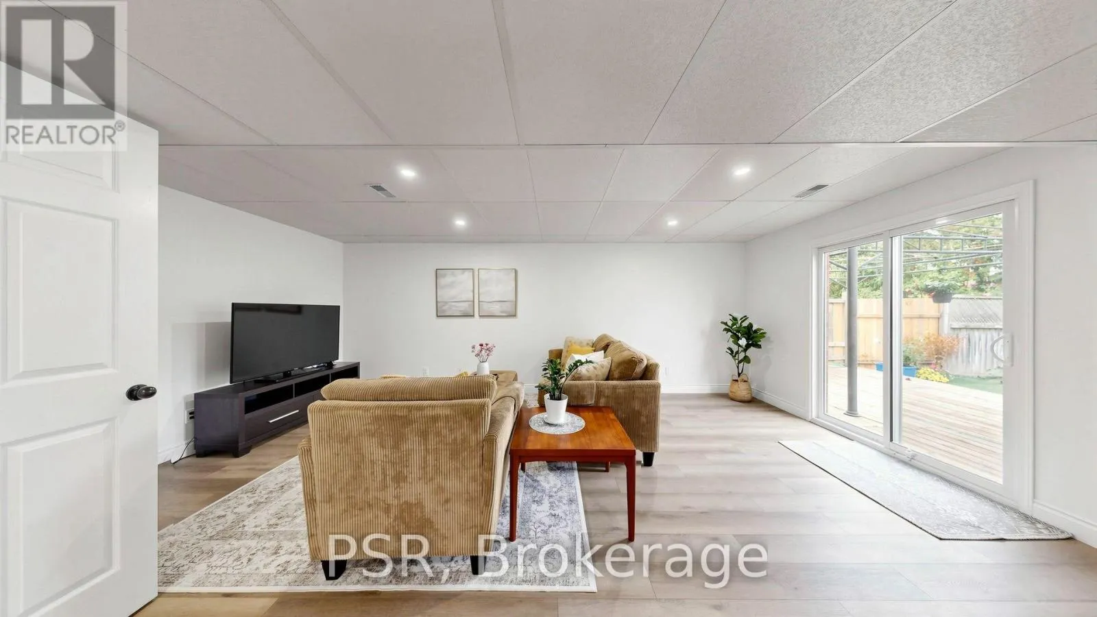 1528 WILDLARK DRIVE