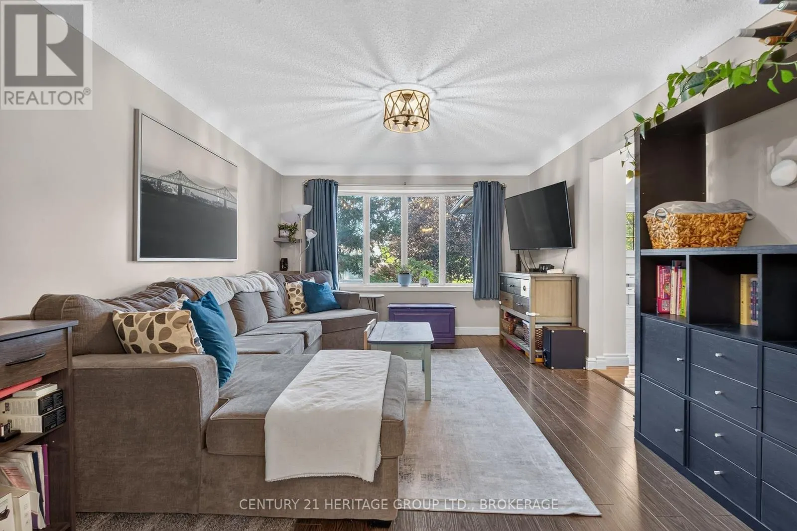 911 AUDEN PARK DRIVE