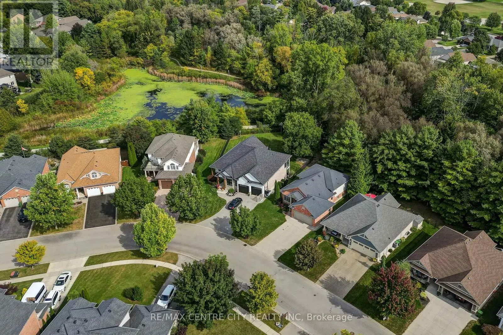39 HICKORY LANE