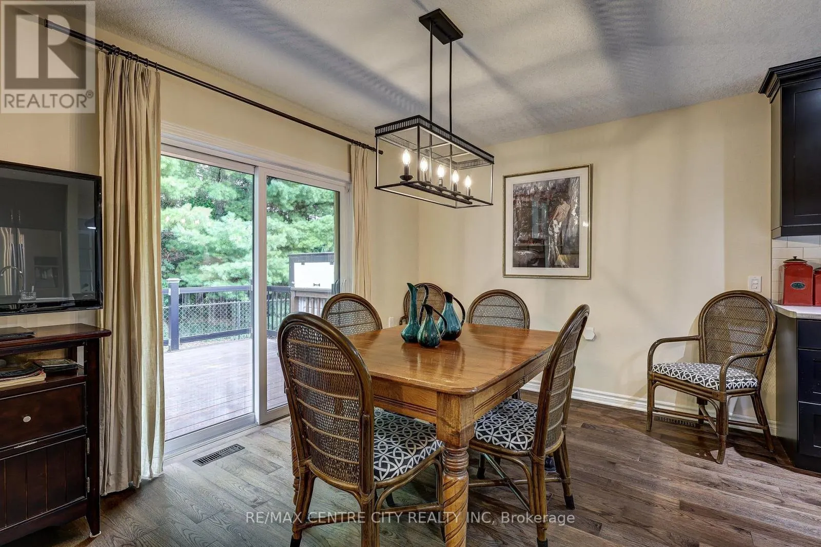 39 HICKORY LANE