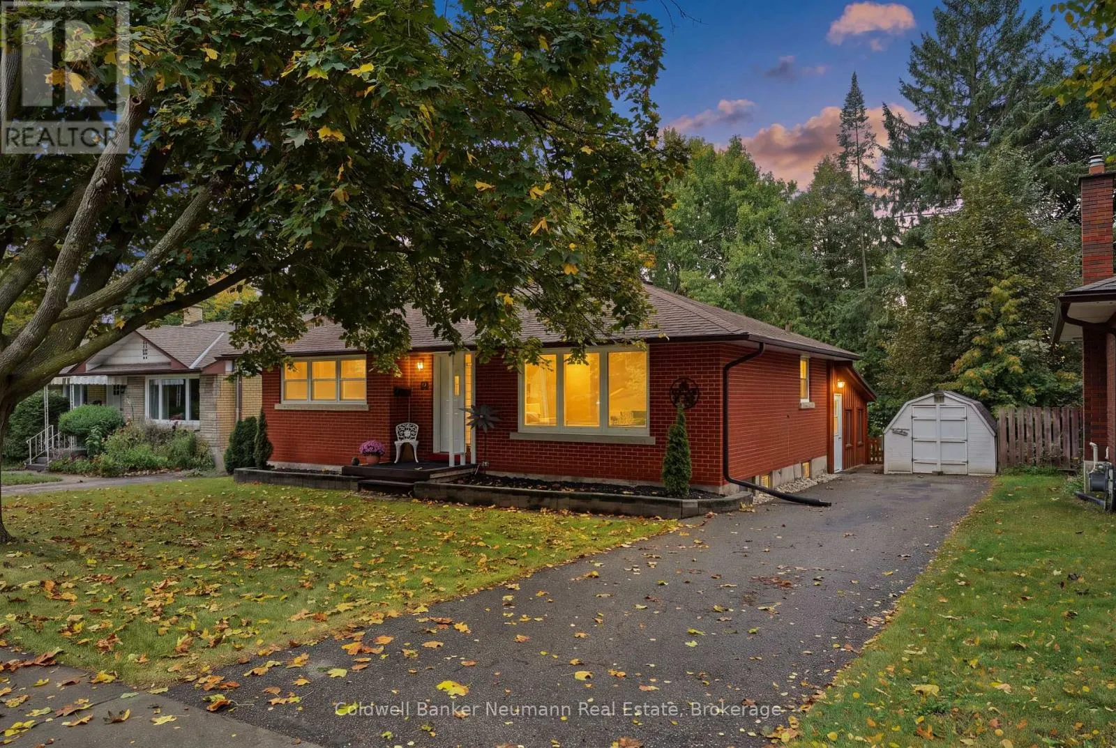 82 KNIGHTSWOOD BOULEVARD