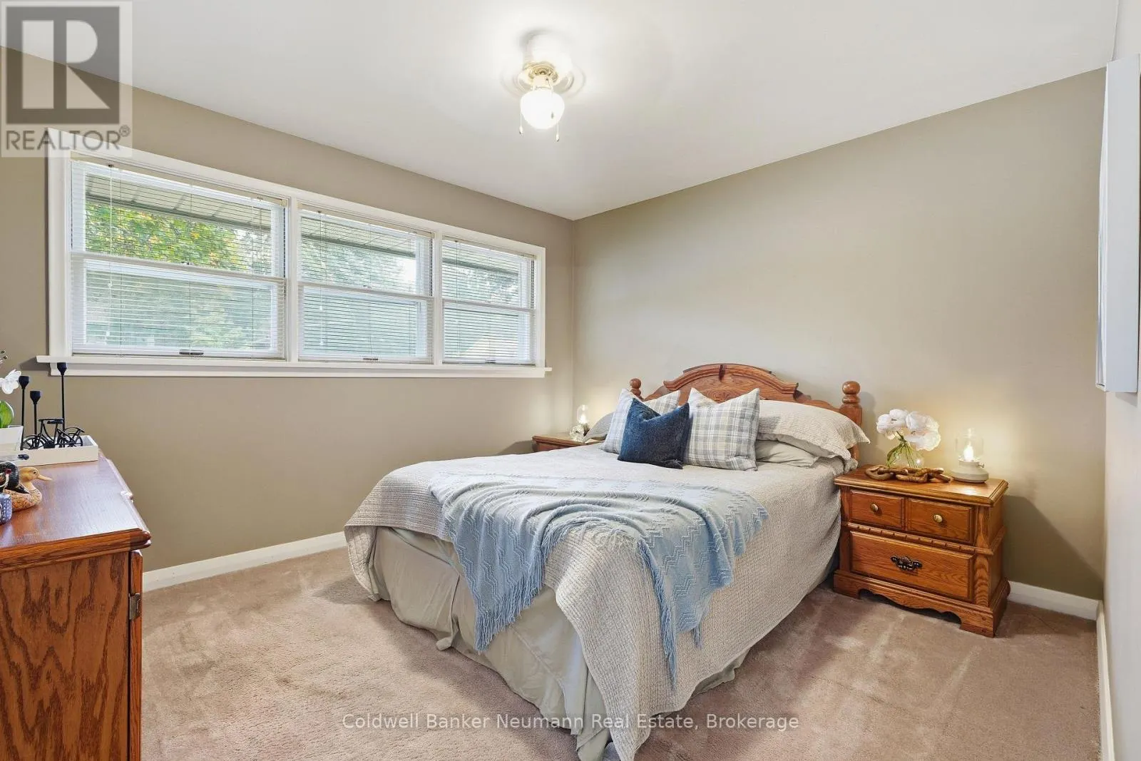 82 KNIGHTSWOOD BOULEVARD
