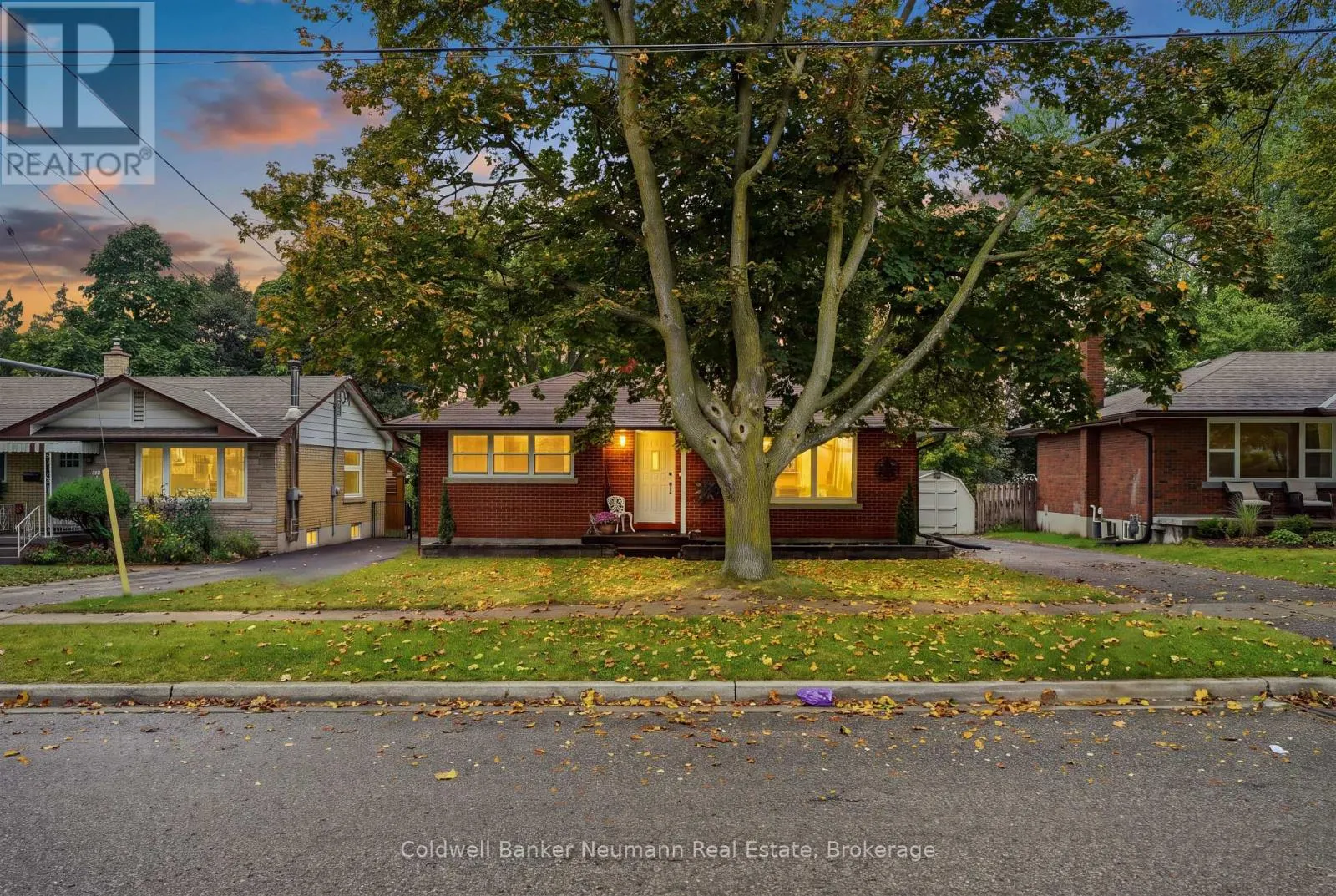 82 KNIGHTSWOOD BOULEVARD