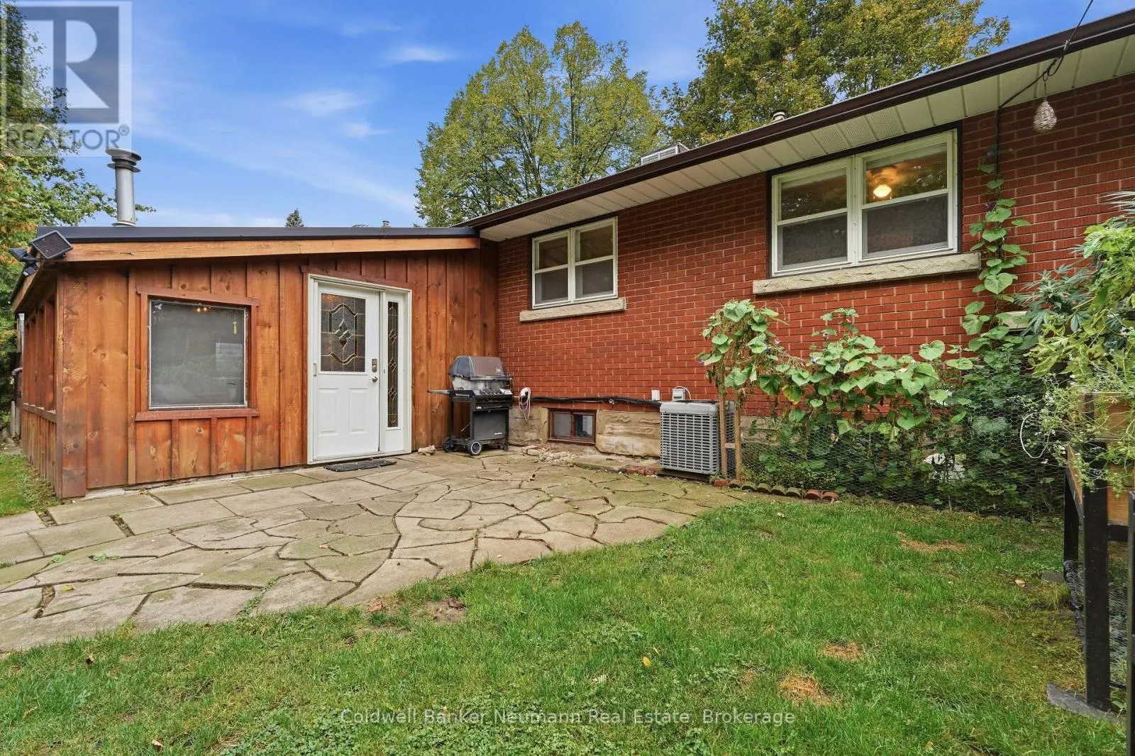 82 KNIGHTSWOOD BOULEVARD
