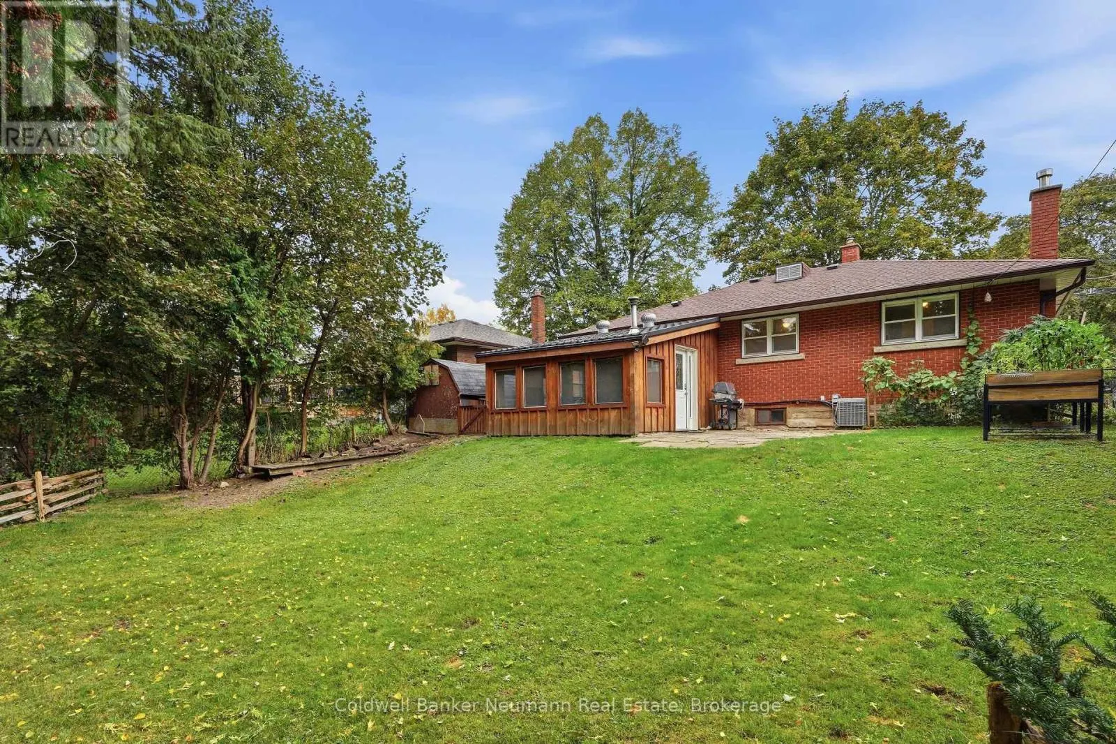 82 KNIGHTSWOOD BOULEVARD