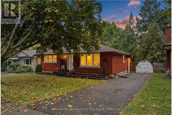 82 KNIGHTSWOOD BOULEVARD